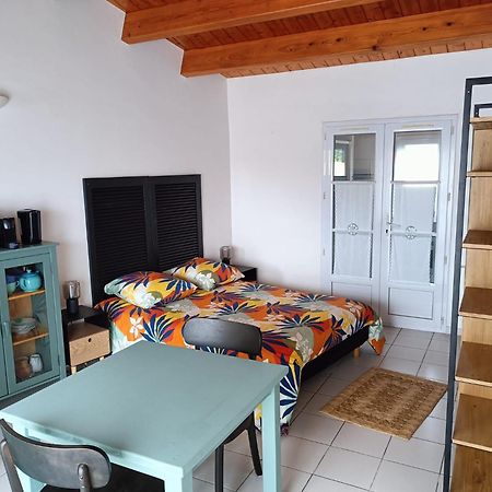 Large Studio Close To The Beach Сен-Мартен-де-Ре Экстерьер фото